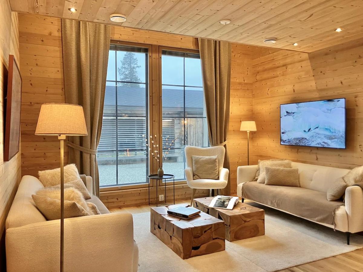 Tundra Chalet Ruka